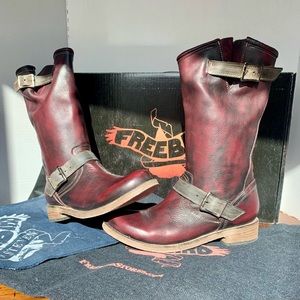FREEBIRD CROSBY IN RARE WINE COLOR SIZE 12 with all original packaging